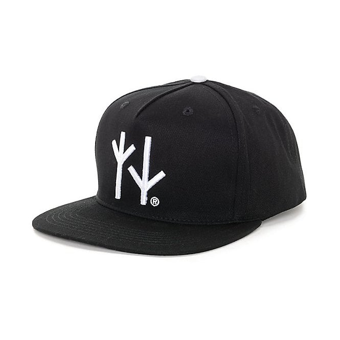 Swallows & Daggers - Snapback - Runes